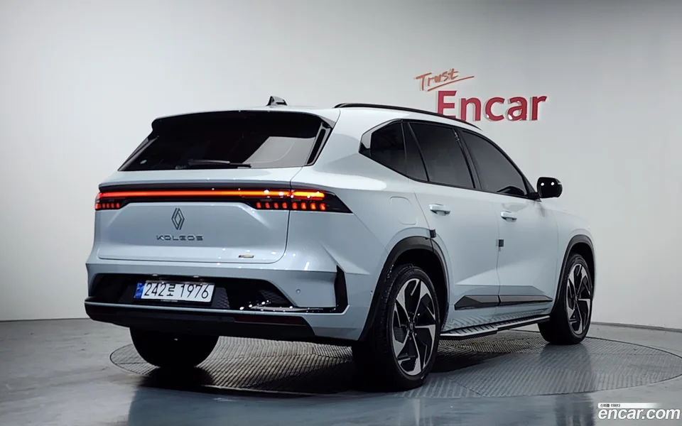 Renault Samsung Grand Koleos 1.5 E-TECH 2WD 2024 — миниатюра 2