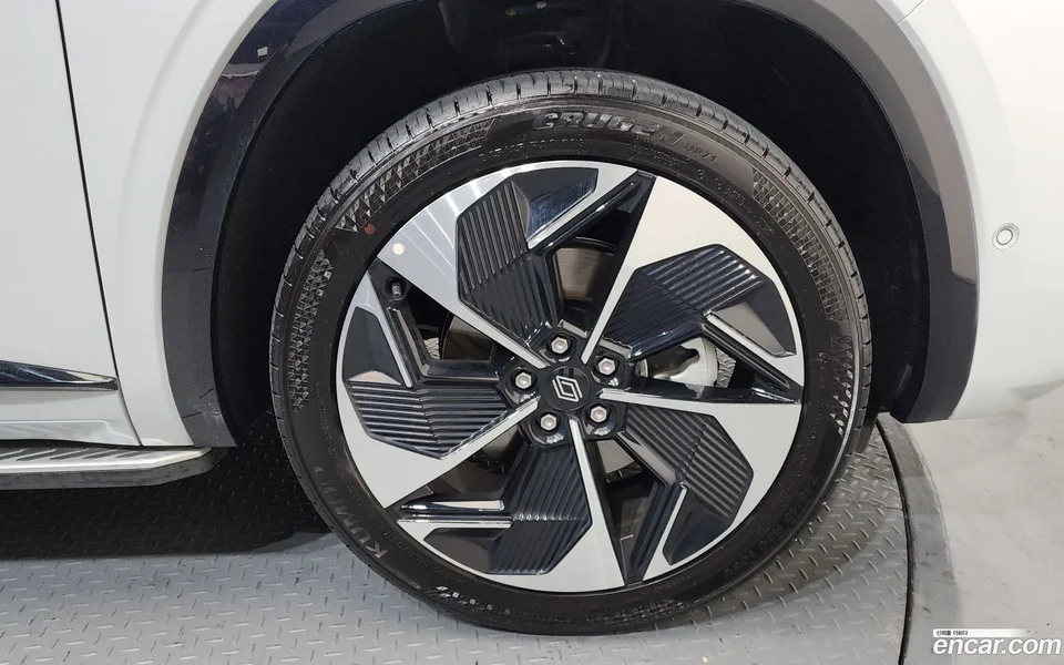 Renault Samsung Grand Koleos 1.5 E-TECH 2WD 2024 — миниатюра 5