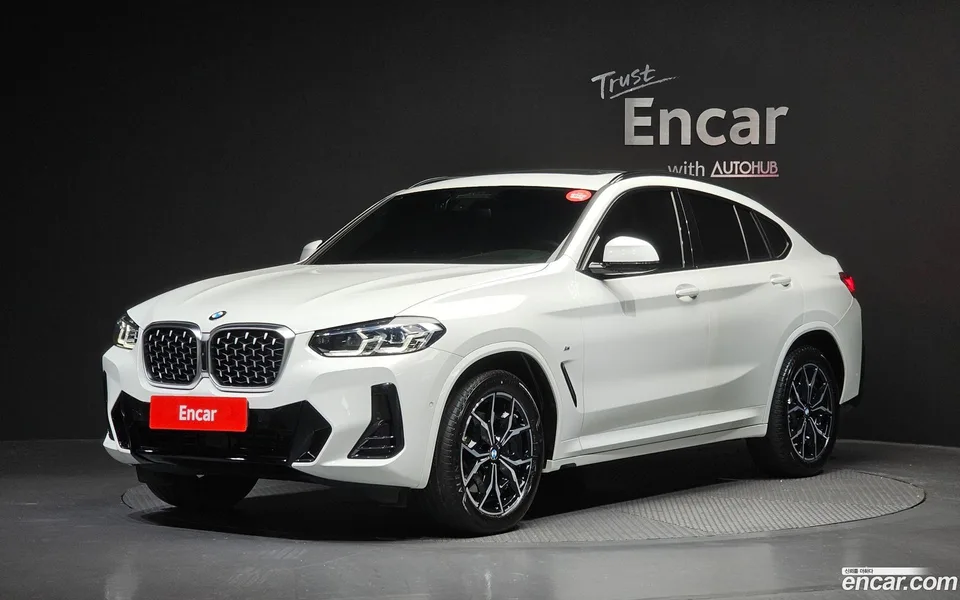 BMW X4 xDrive20i M 2024 — фото 1, купить с доставкой в Москву