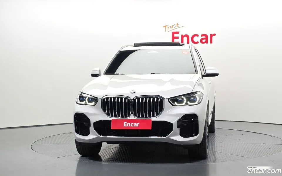 BMW X5 xDrive 40i M 2023 — миниатюра 3