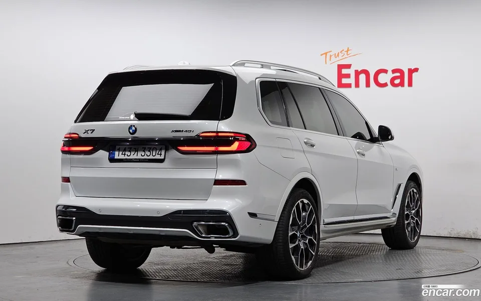 BMW X7 xDrive 40i M 6 2023 — миниатюра 2