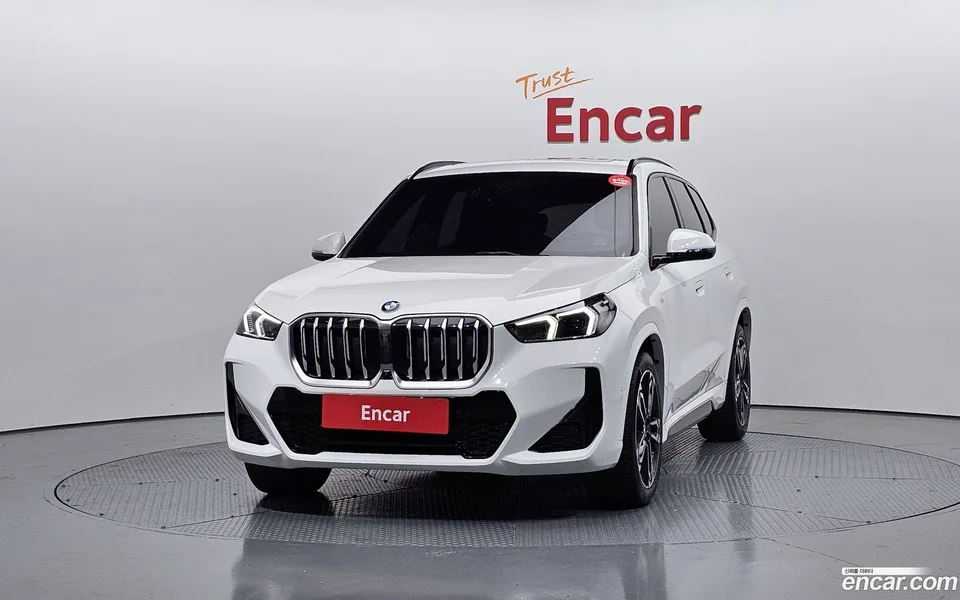 BMW X1 sDrive 20i M 2023 — миниатюра 3
