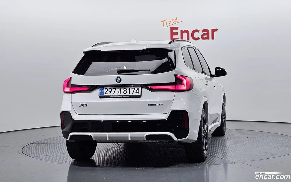 BMW X1 sDrive 20i M 2023 — миниатюра 4