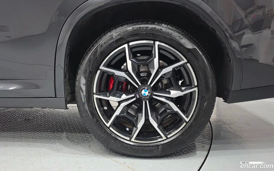BMW X4 xDrive20i M 2023 — миниатюра 5