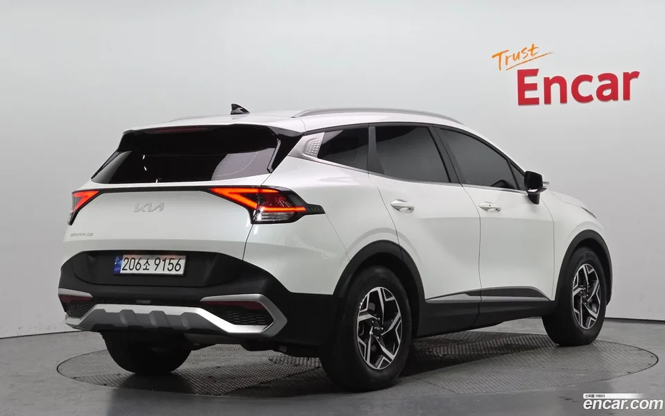 Kia Sportage 2.0 2WD 2023 — миниатюра 2