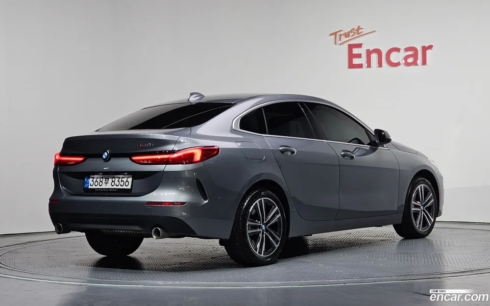 BMW 2 Series Gran Coupe 220i 2022 — миниатюра 2