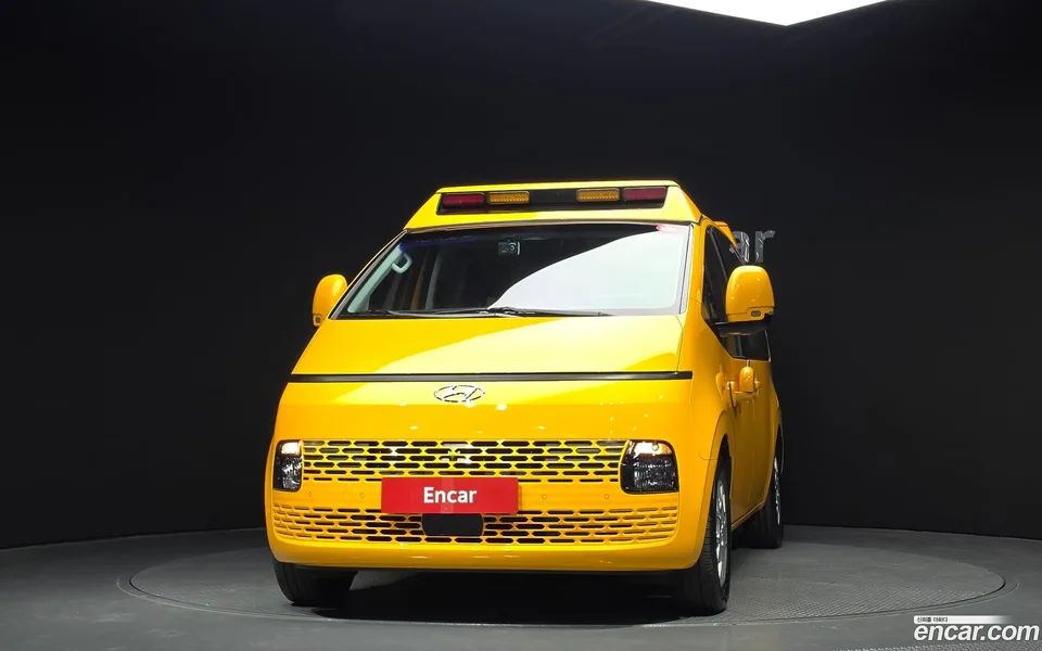 Hyundai Staria L3.5 2024 — миниатюра 3