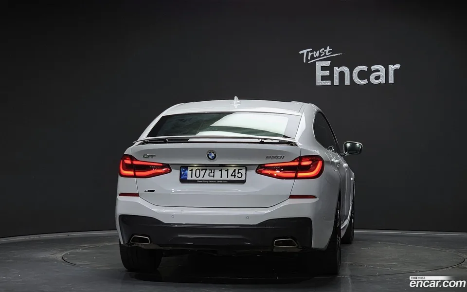 BMW 6 Series GT 630i xDrive M 2023 — миниатюра 4