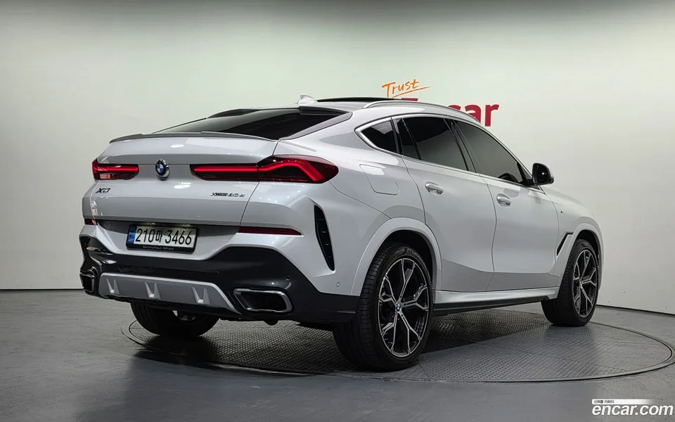 BMW X6 xDrive30d M 2022 — миниатюра 2