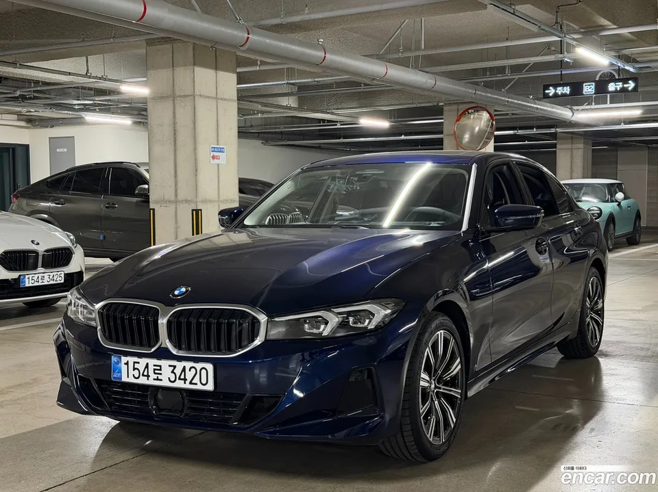 BMW 3 Series 320i 2025 — фото 1, купить с доставкой в Москву