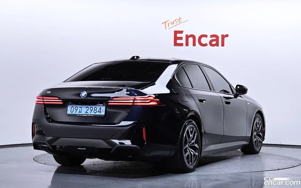 BMW i5 eDrive 40 M 2025 — миниатюра 2