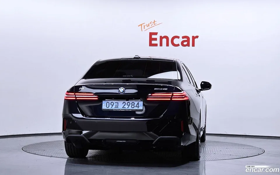 BMW i5 eDrive 40 M 2025 — миниатюра 4