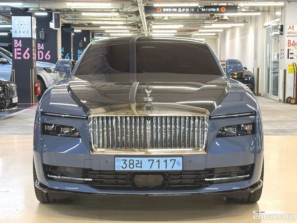 Rolls-Royce Spectre 2024 — миниатюра 3