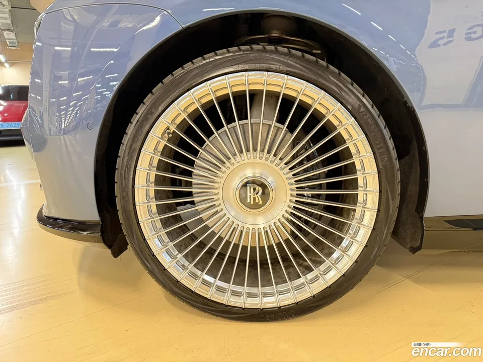 Rolls-Royce Spectre 2024 — миниатюра 5
