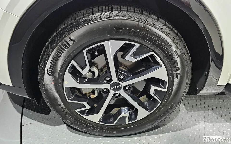 Kia Sportage Hybrid 2WD 2024 — миниатюра 4