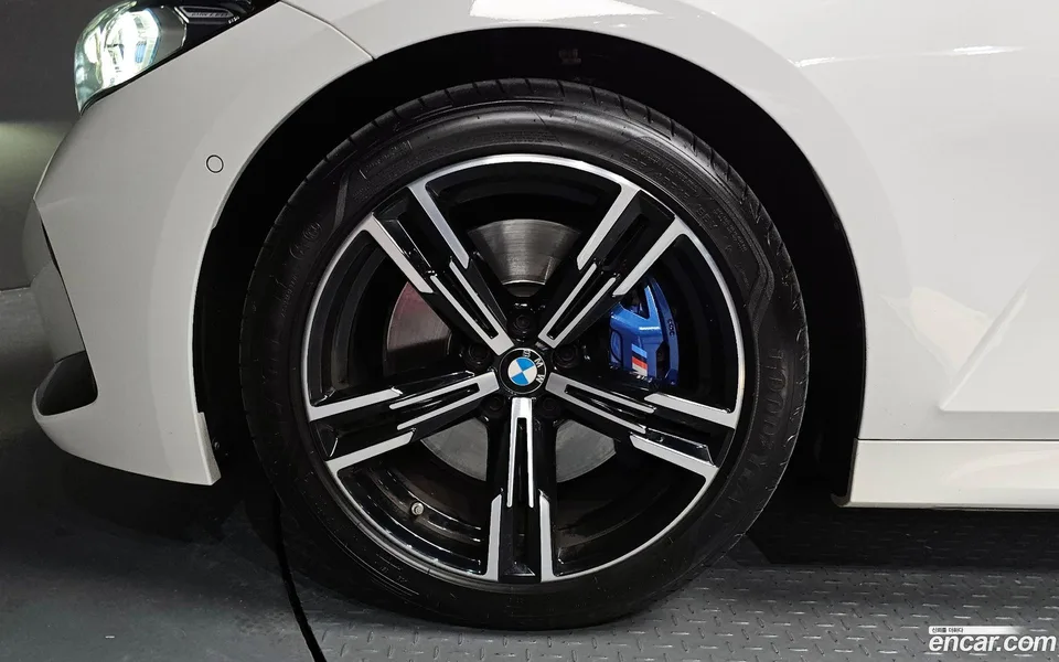 BMW 3 Series 320d M 2023 — миниатюра 5