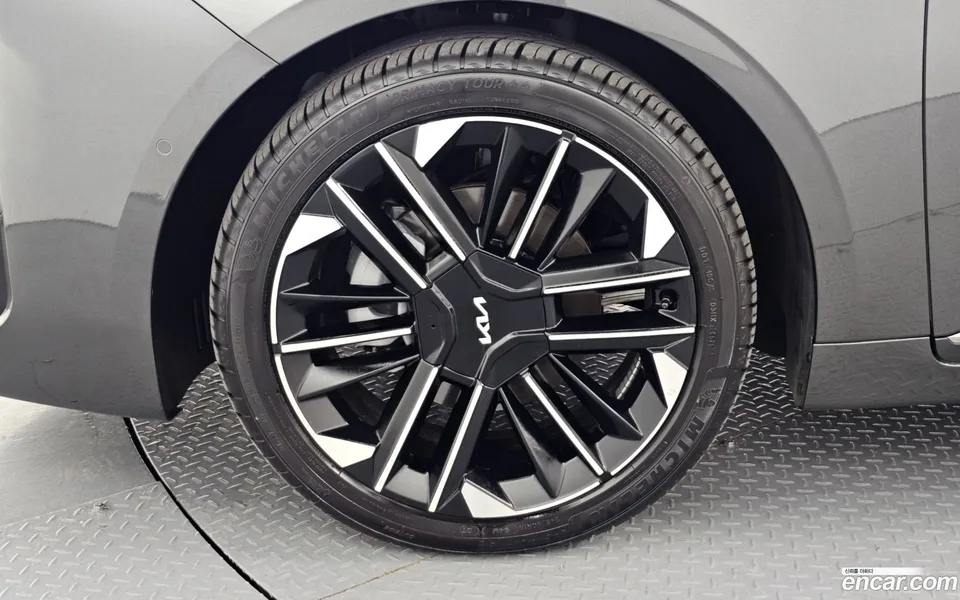 Kia K8 Hybrid 2025 — миниатюра 5