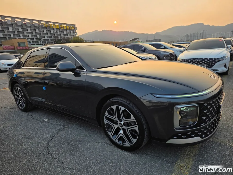 Hyundai Grandeur 2.5 2WD 2023 — миниатюра 2