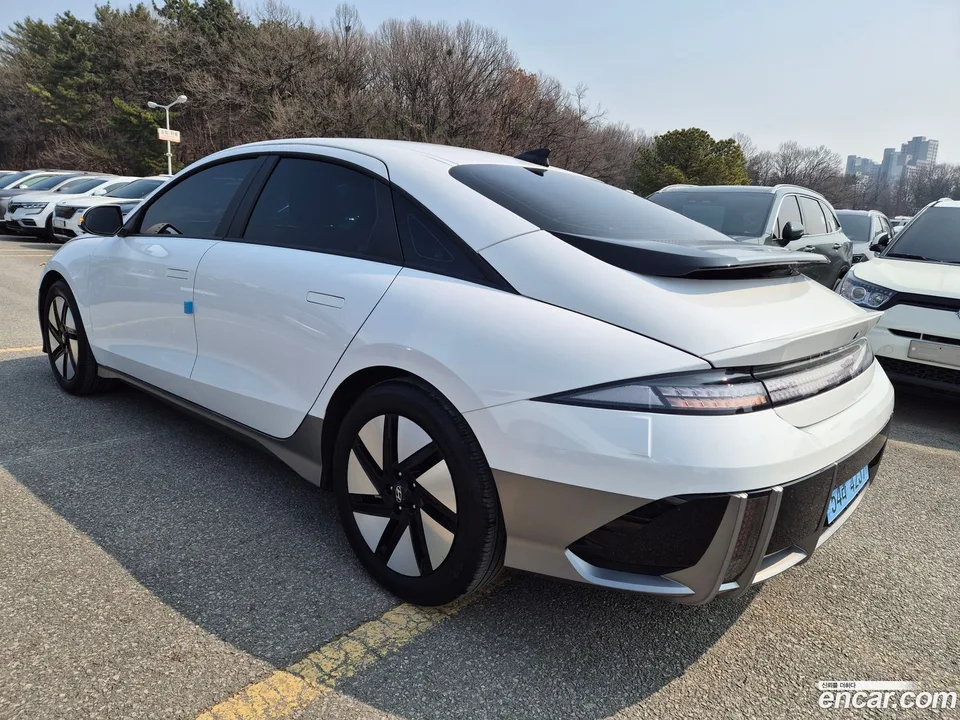 Hyundai Ioniq 6 2025 — миниатюра 4