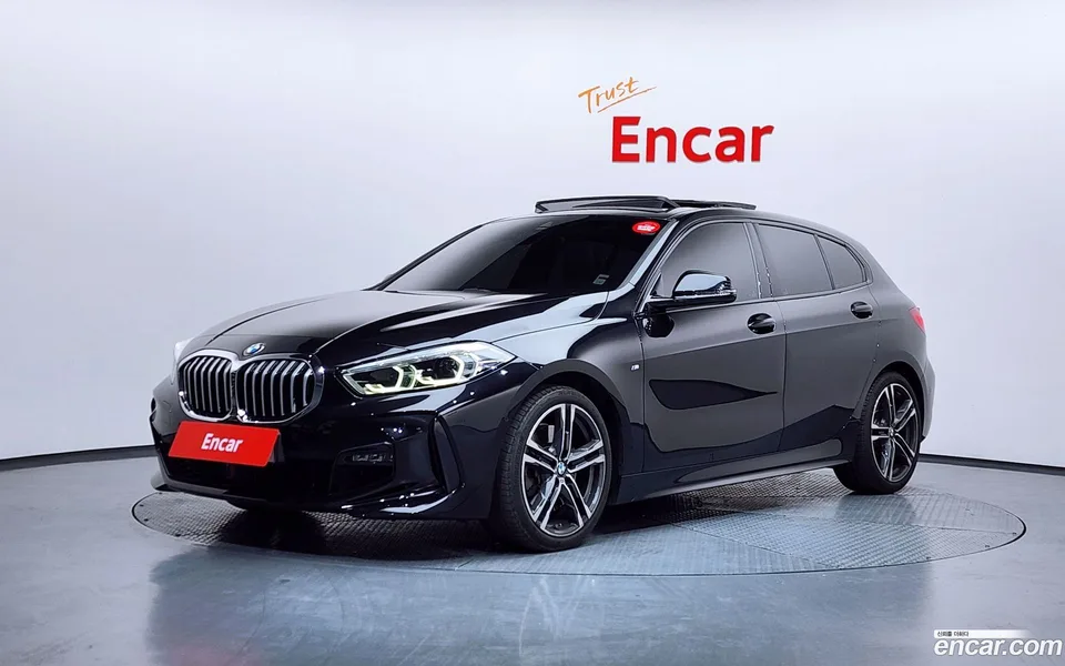 BMW 1 Series 120i M 2022 — фото 1, купить с доставкой в Москву