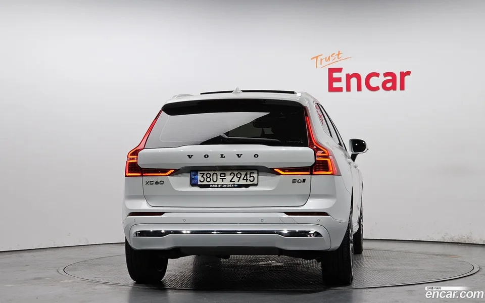 Volvo XC60 B6 2022 — миниатюра 4