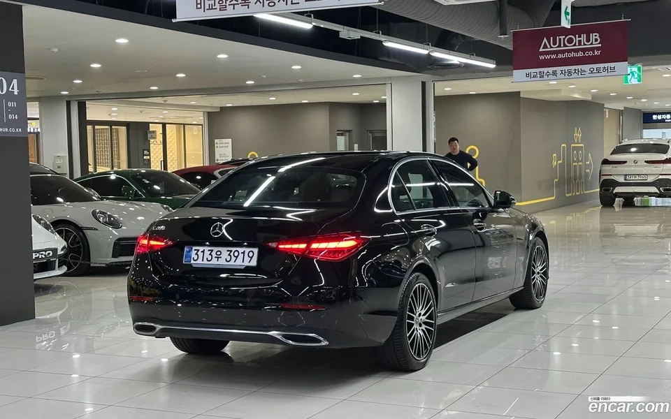 Mercedes-Benz C-Class C200 2025 — миниатюра 3