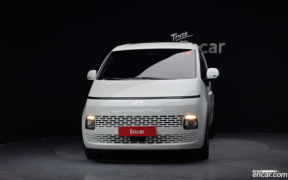 Hyundai Staria 3 2025 — миниатюра 3