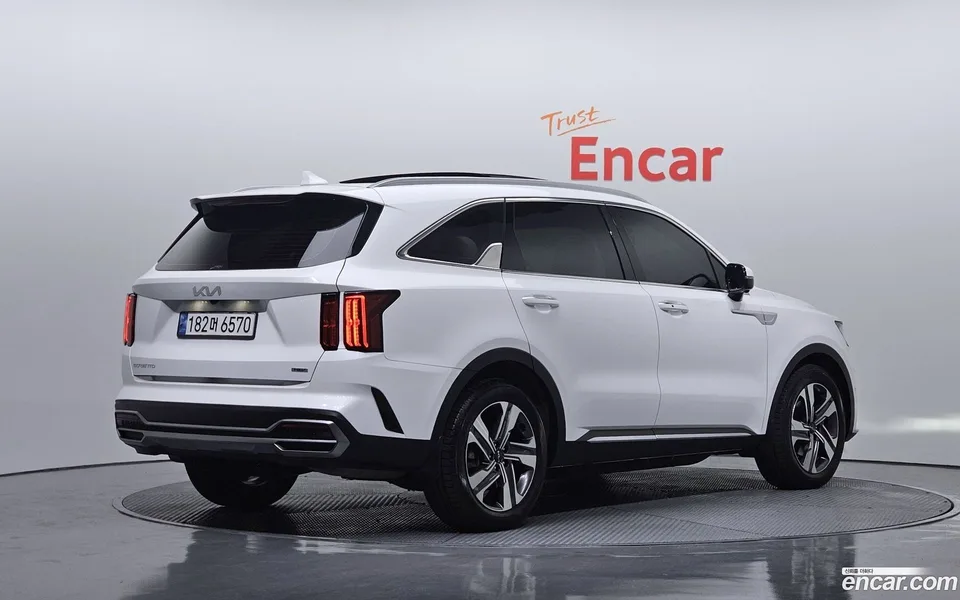 Kia Sorento HEV 1.6 2WD 2022 — миниатюра 2