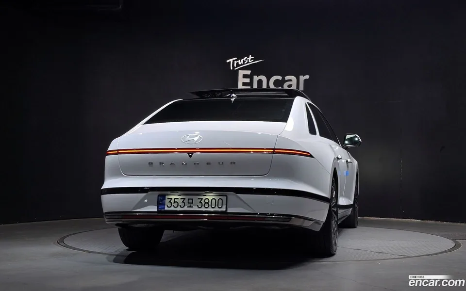Hyundai Grandeur Hybrid 2024 — миниатюра 4