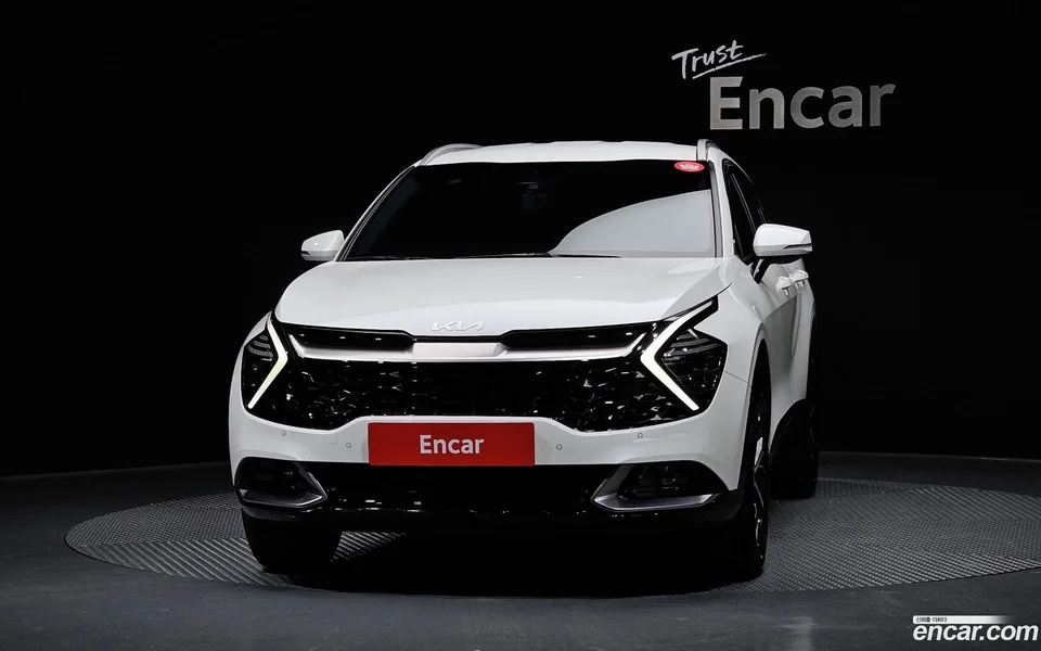 Kia Sportage Hybrid 2WD 2024 — миниатюра 3