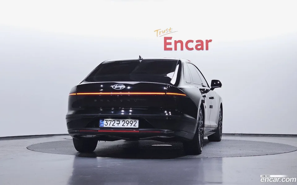 Hyundai Grandeur Hybrid 2024 — миниатюра 4