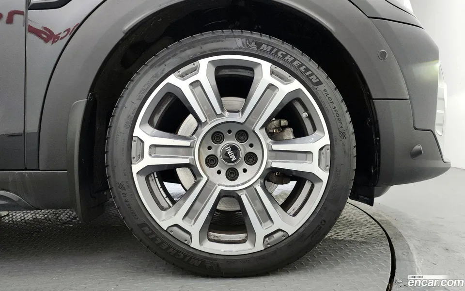 MINI Cooper S Countryman ALL4 2024 — миниатюра 5
