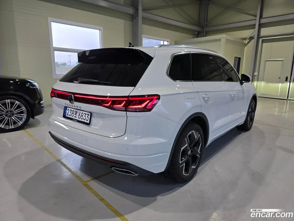 Volkswagen Touareg 3.0 TDI 2024 — миниатюра 2