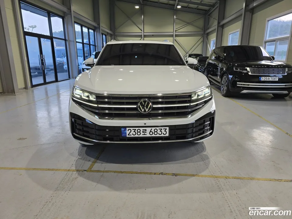 Volkswagen Touareg 3.0 TDI 2024 — миниатюра 3