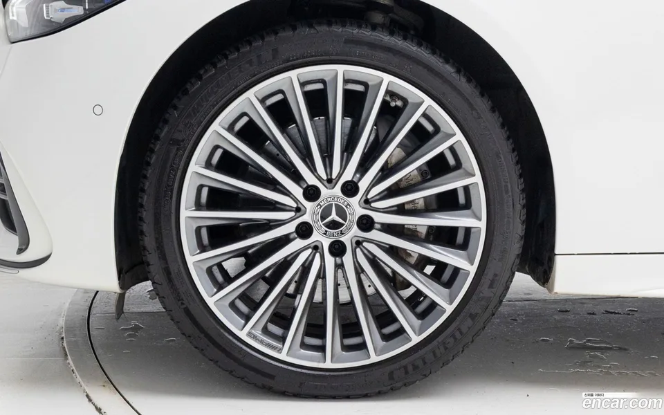 Mercedes-Benz C-Class C300 AMG Line 2022 — миниатюра 5