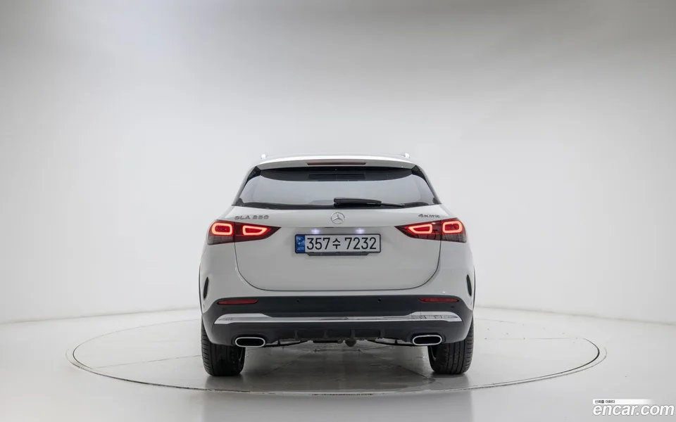 Mercedes-Benz GLA-Class GLA250 4MATIC 2022 — миниатюра 4