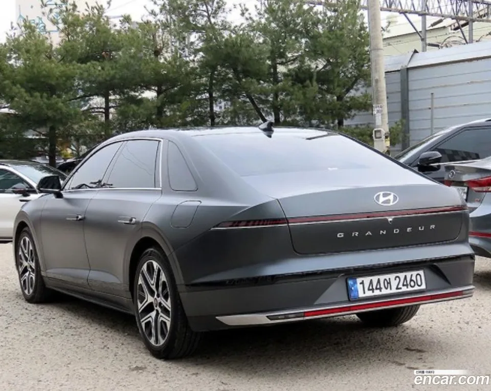 Hyundai Grandeur Hybrid 2023 — миниатюра 3