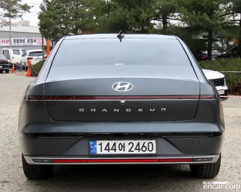 Hyundai Grandeur Hybrid 2023 — миниатюра 4