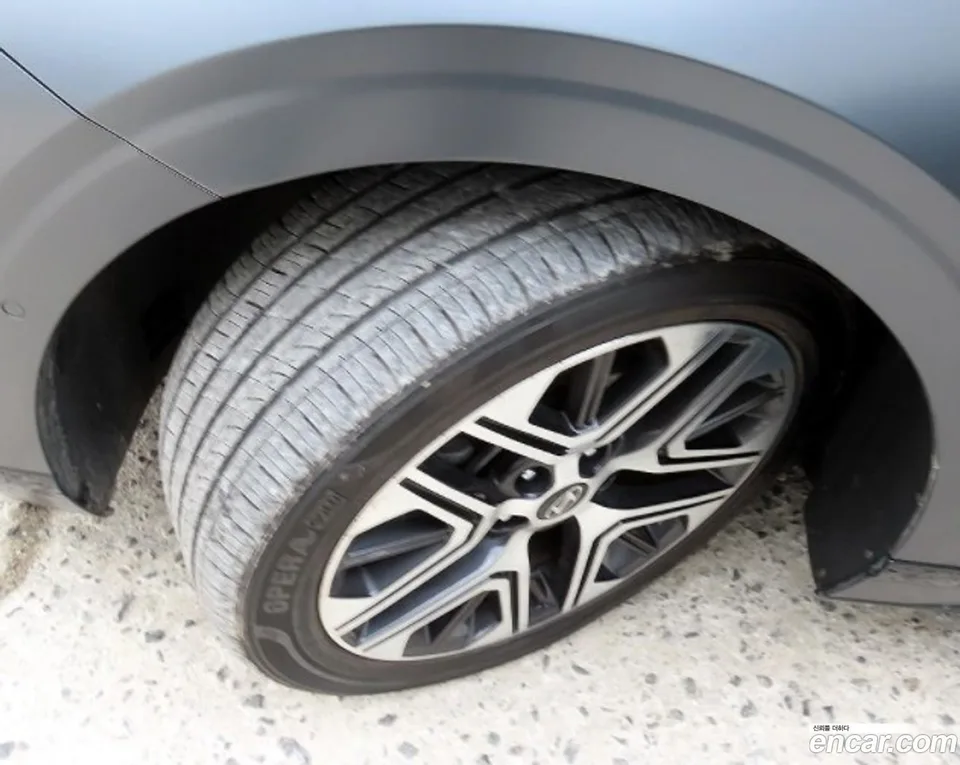 Hyundai Grandeur Hybrid 2023 — миниатюра 5