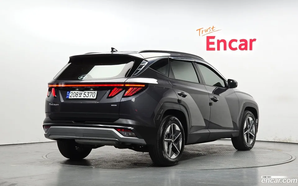 Hyundai Tucson NX4 1.6 4WD 2025 — миниатюра 2