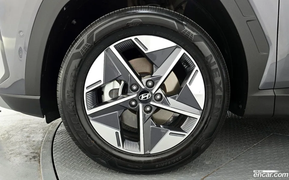 Hyundai Tucson NX4 1.6 4WD 2025 — миниатюра 5