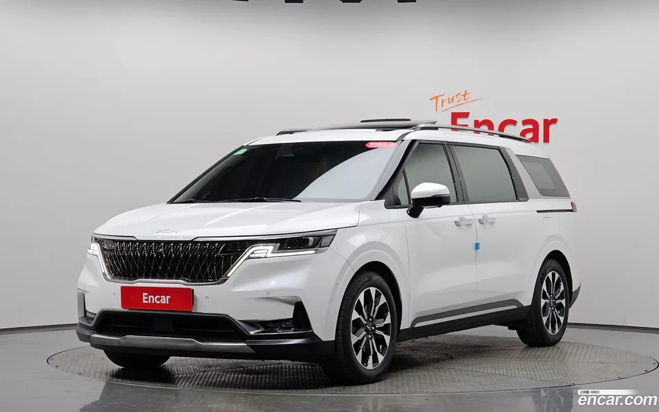 Kia Carnival 9 2022 — фото 1, купить с доставкой в Москву