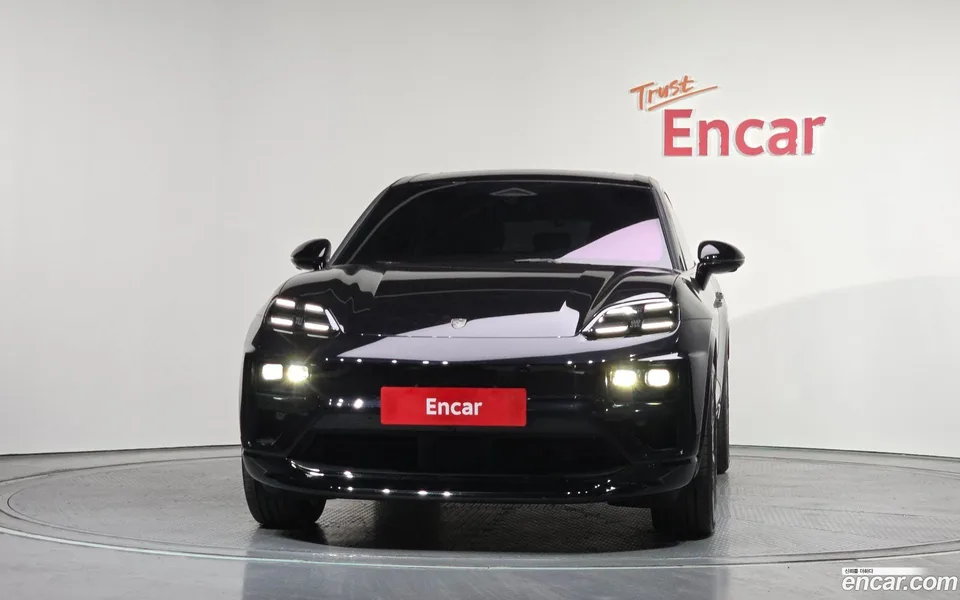Porsche Macan Electric 2025 — миниатюра 3