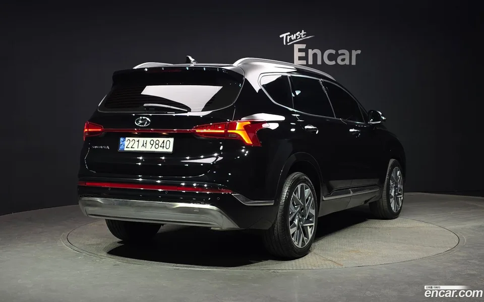 Hyundai SantaFe 2.5T 2WD 2023 — миниатюра 2