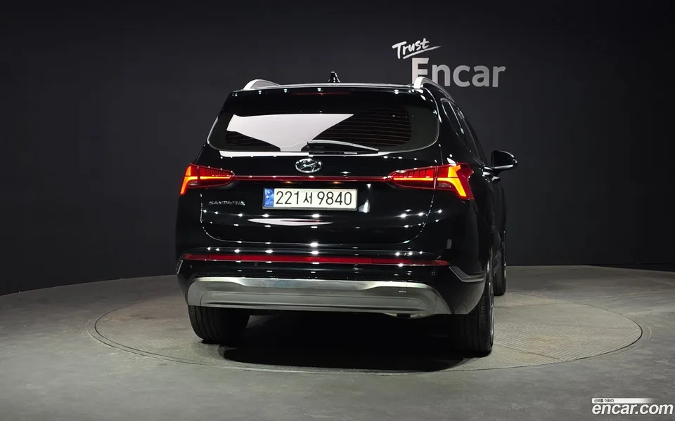 Hyundai SantaFe 2.5T 2WD 2023 — миниатюра 4