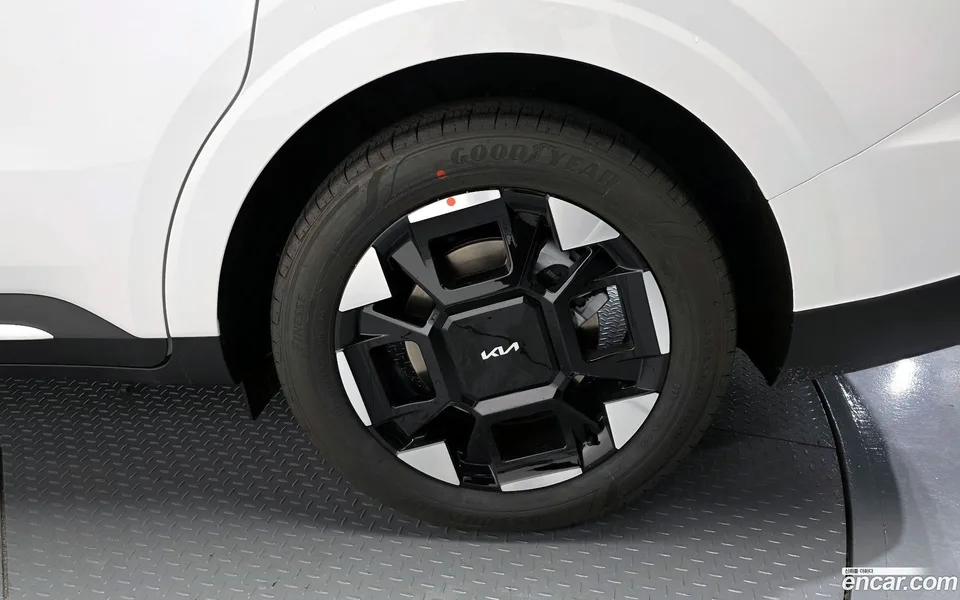 Kia Carnival HEV 9 2026 — миниатюра 5