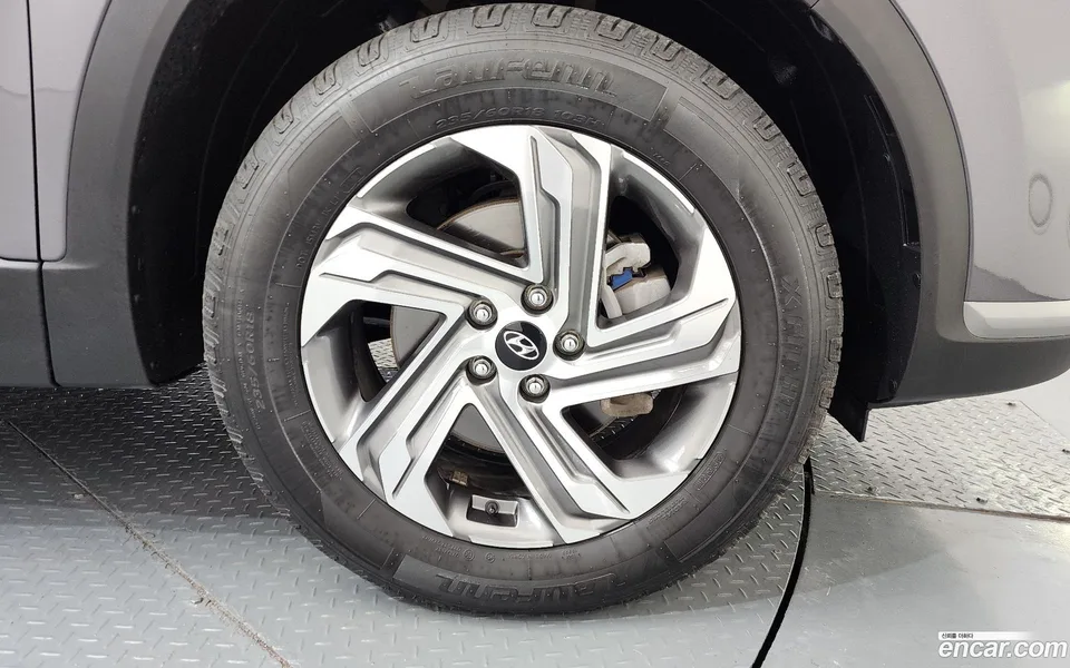 Hyundai SantaFe 2.2 4WD 2023 — миниатюра 5