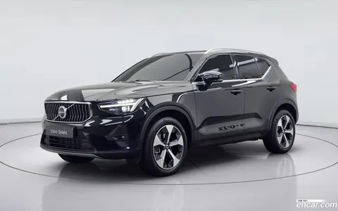 Volvo XC40 2024 купить в Москве