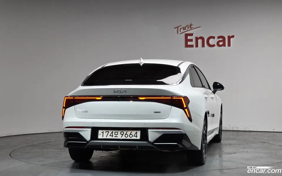 Kia K5 Hybrid 2024 — миниатюра 4