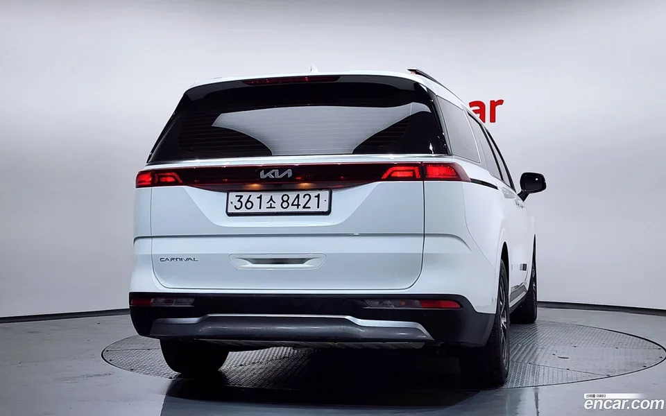 Kia Carnival 9 2022 — миниатюра 4